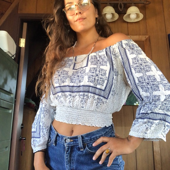 BOHO TOP - Picture 2 of 3